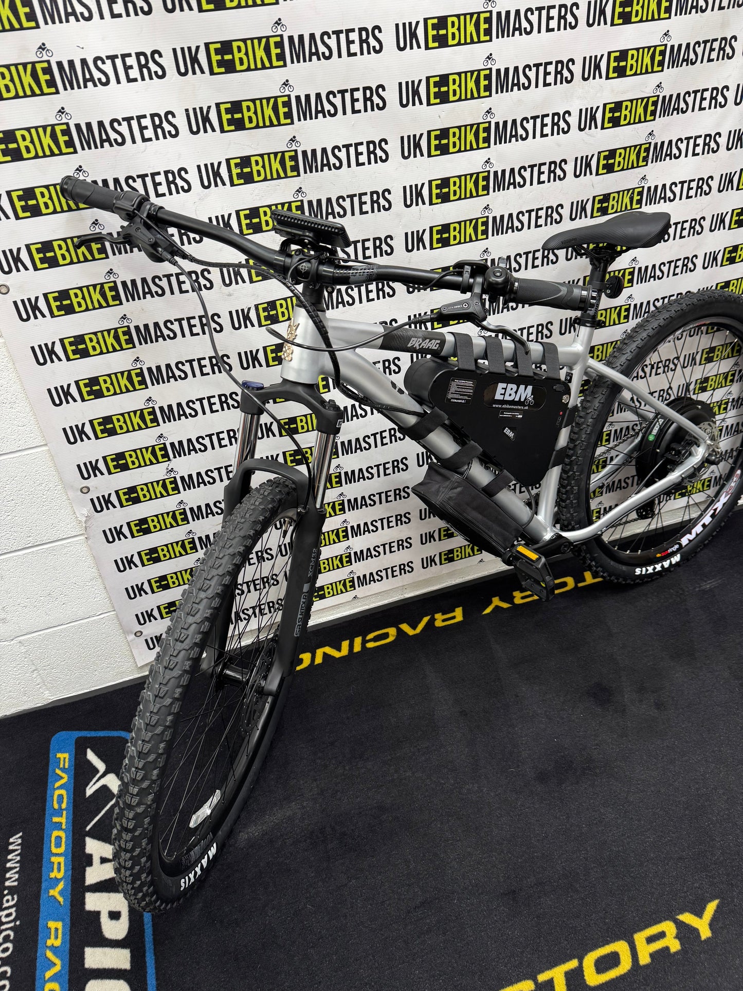 Voodoo Braag Silver 52 26AH