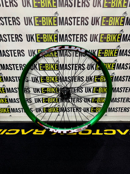 MTX Bolt Thru Front Wheel 26” 110x20mm Green