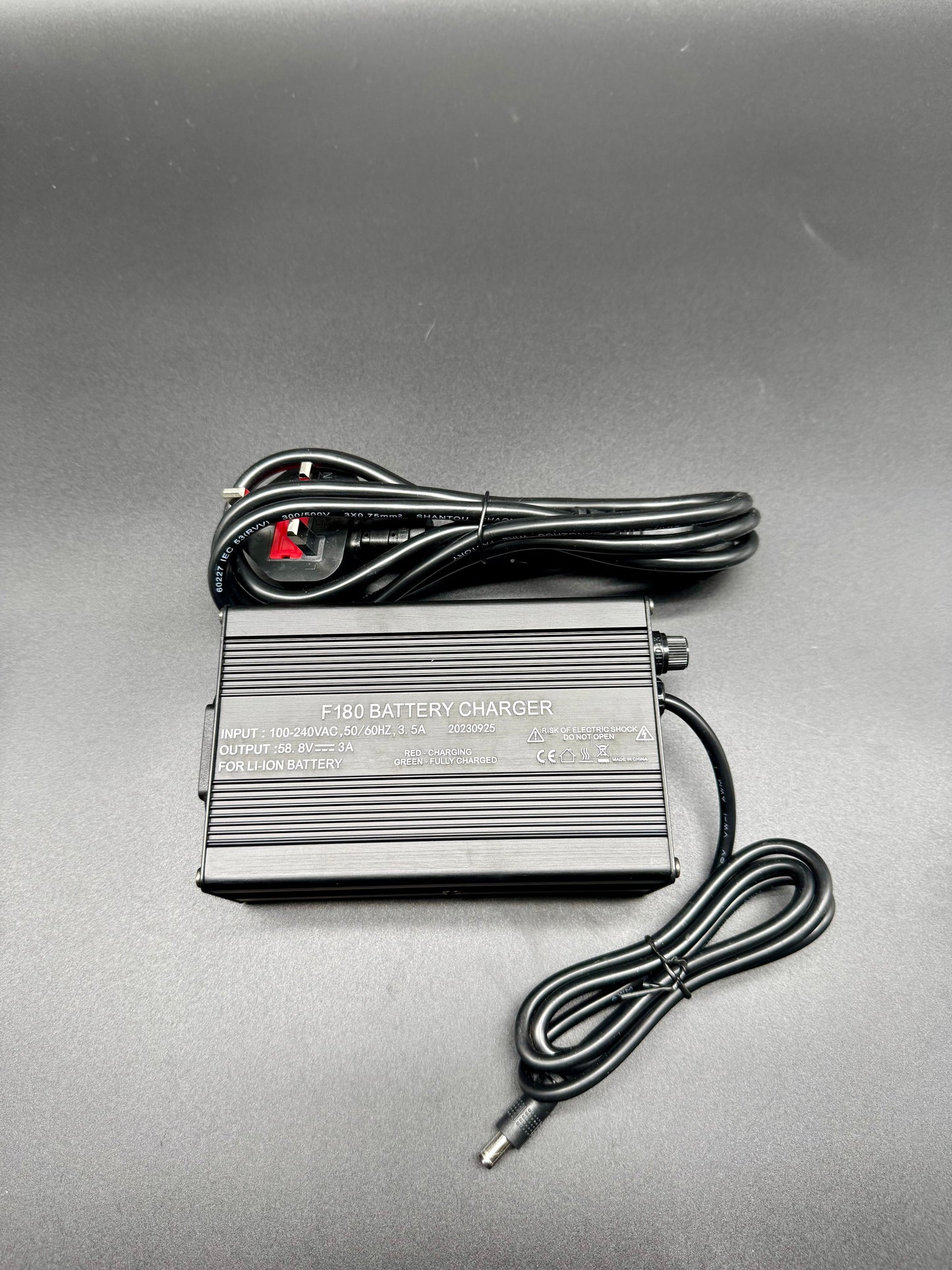 52V 58.8V 3A DC Head Charger For Lithium Ion Batteries