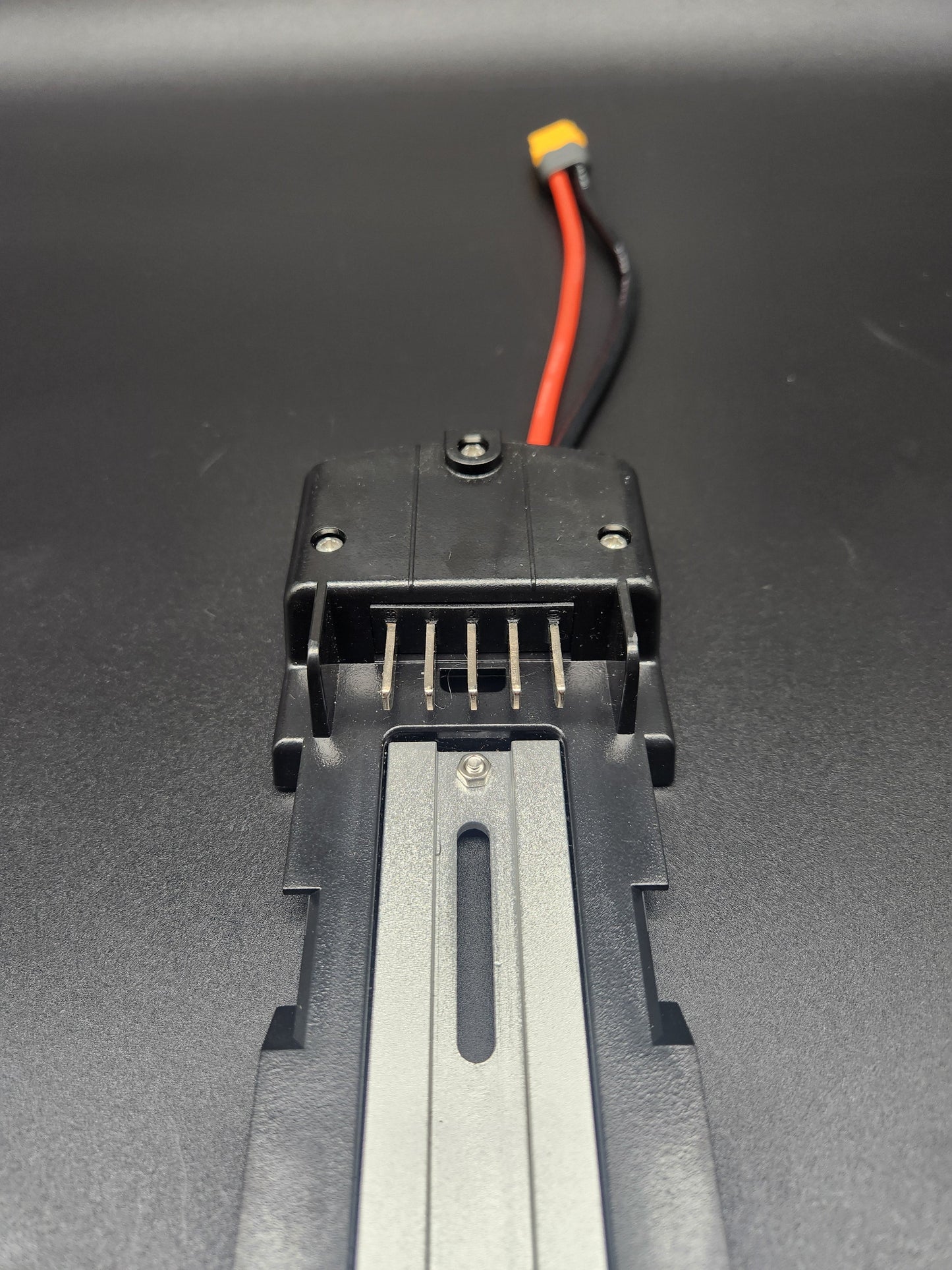 Battery Base Mount For Polly DP 5 Pin