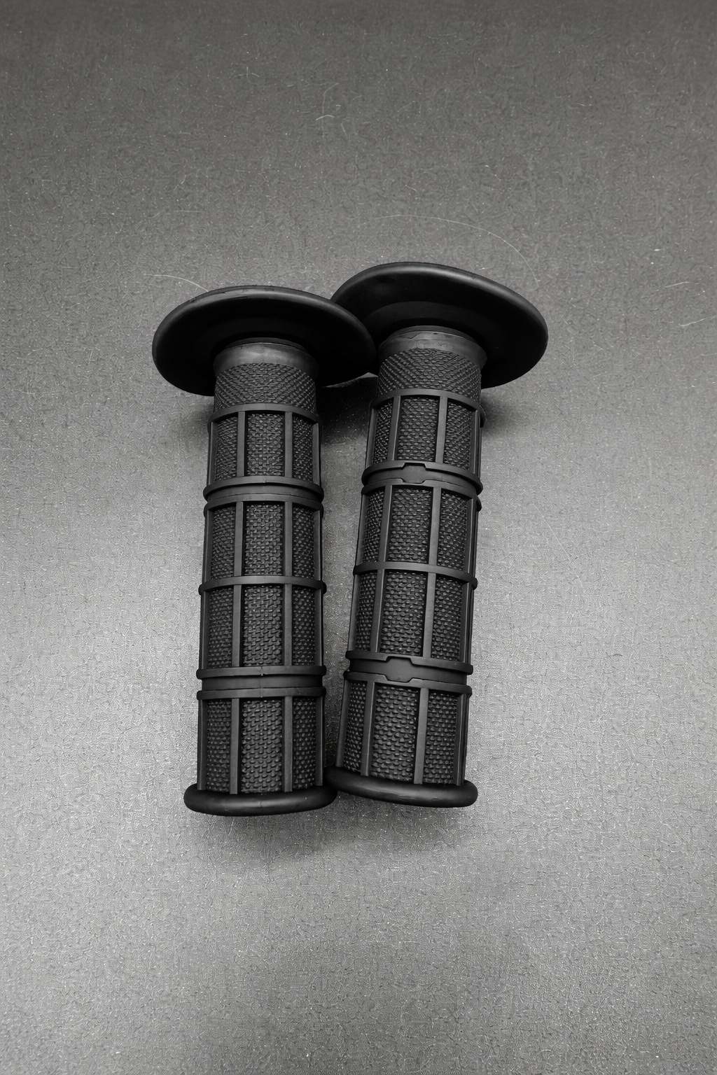 EBM Black grips
